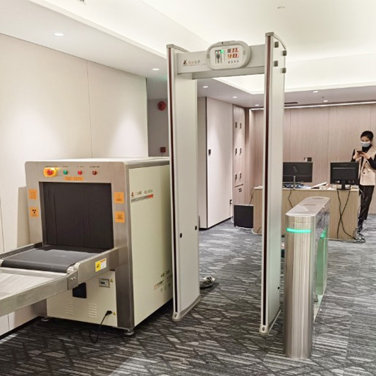 2025款AD-2286全橫梁豪華型金屬探測門